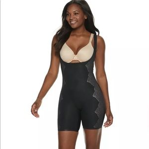 Assets by Spanx Open Bust Mid-Thigh Body Shaper